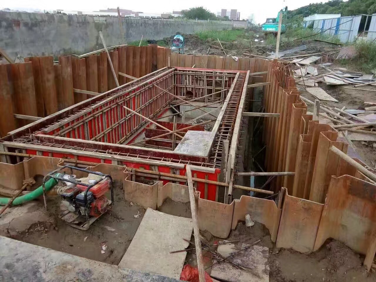 仙桃鋼板樁與拉森鋼板樁施工 安億通市政工程的專(zhuān)業(yè)實(shí)踐